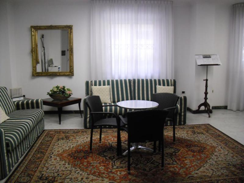 Club House Residence Hotel