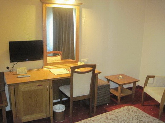 Central Hotel