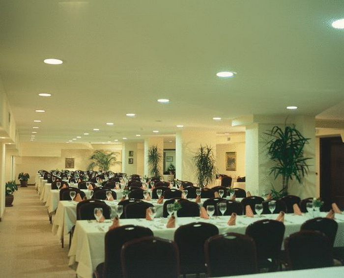 Central Hotel
