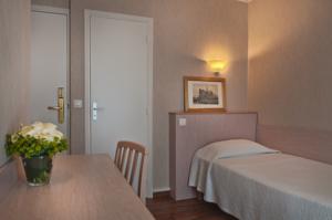 Central Hotel Paris