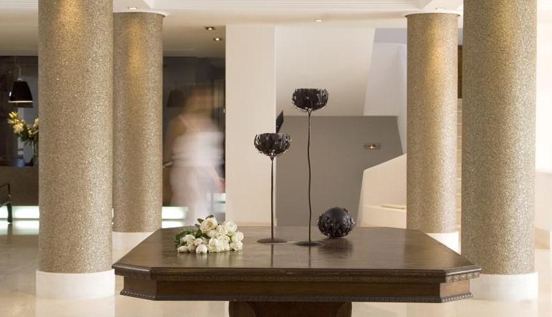 9 Muses Santorini Resort