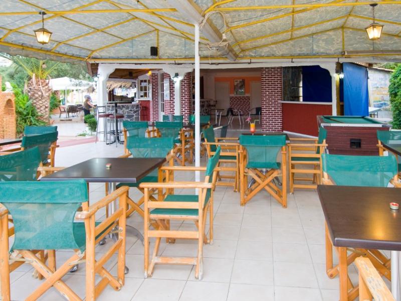 Callinica Hotel & Apartments