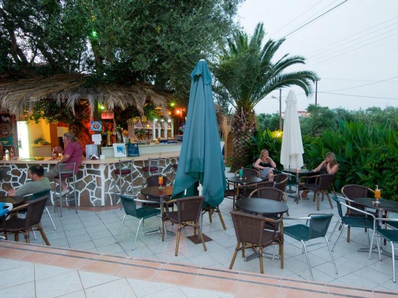 Callinica Hotel & Apartments