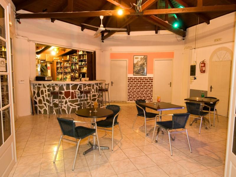 Callinica Hotel & Apartments