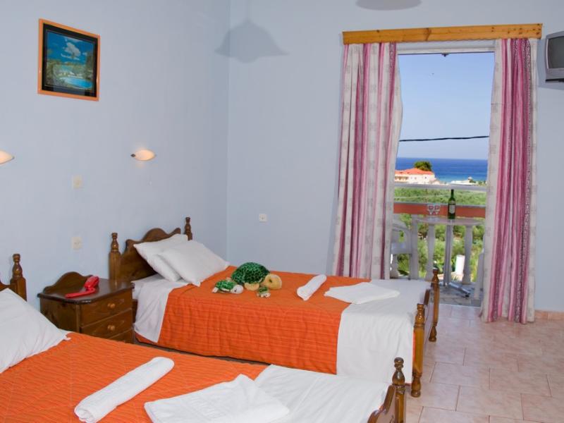Callinica Hotel & Apartments