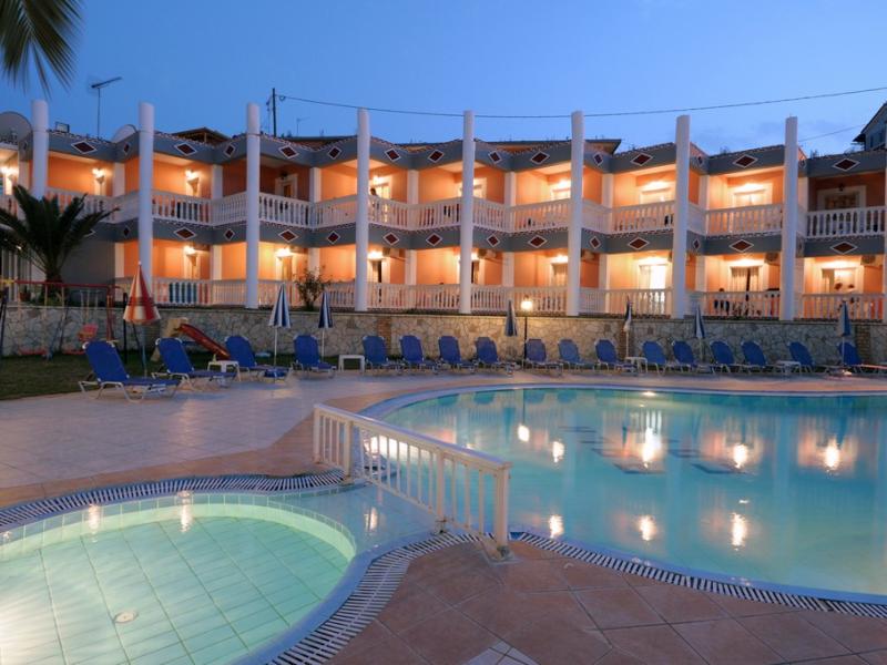 Callinica Hotel & Apartments