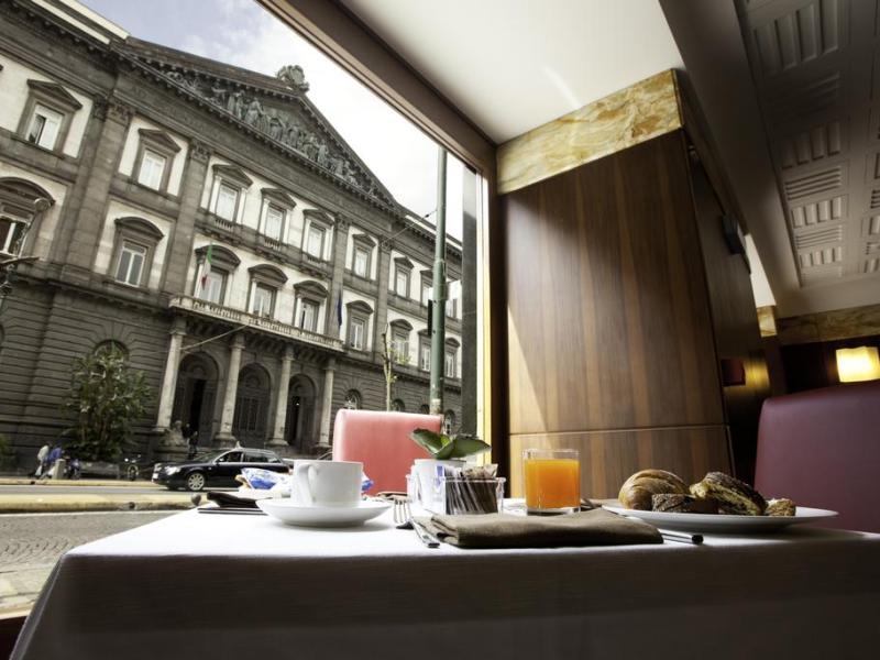 Hotel Naples
