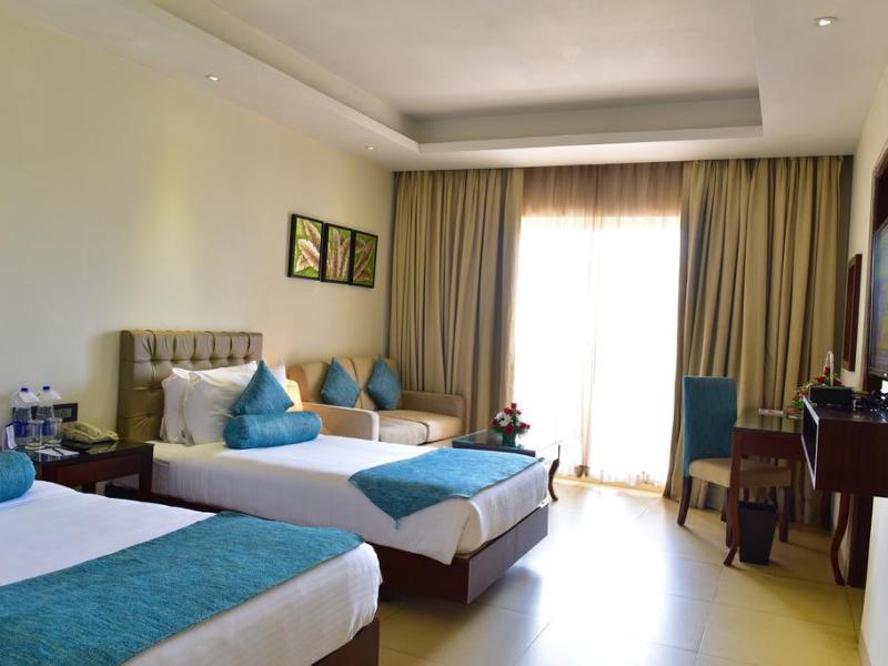 Golden Tulip Grand View Resort