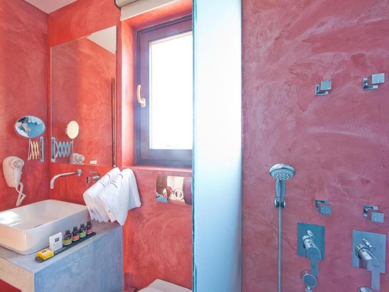 In Camera Art Boutique Hotel