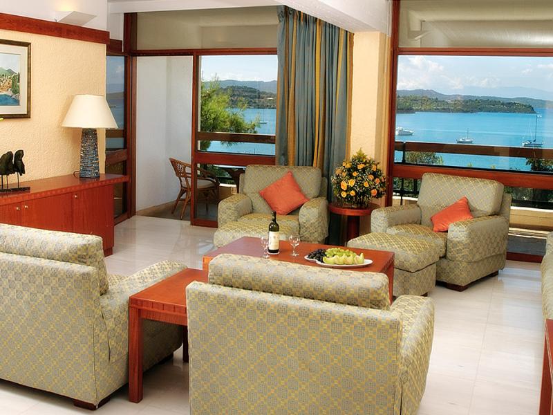 AKS Porto Heli Hotel