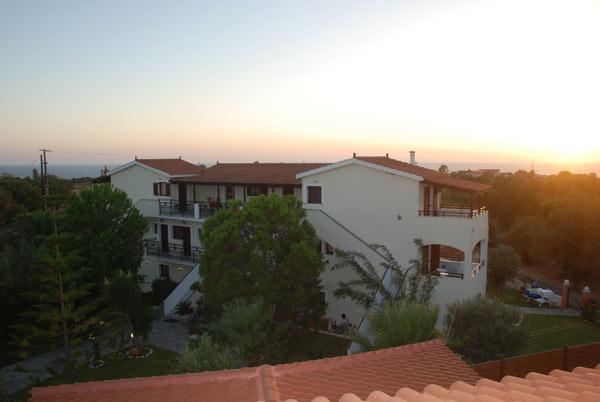 Barbara Studios & Apartments