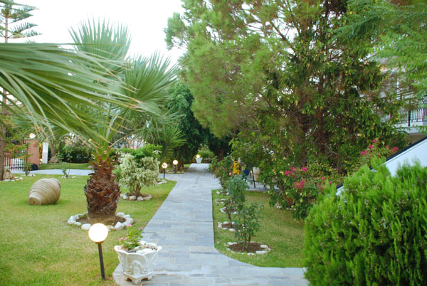 Barbara Studios & Apartments