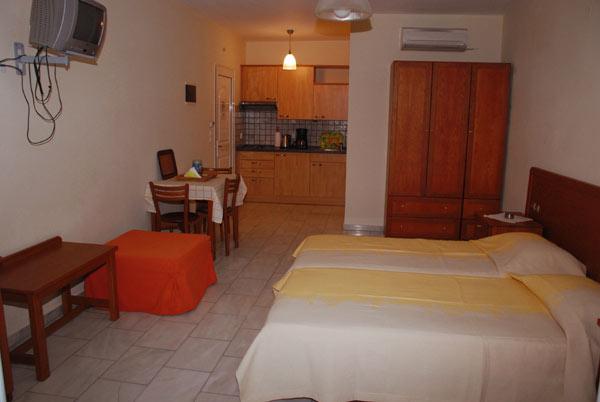 Barbara Studios & Apartments