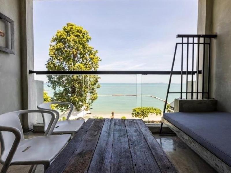 Pattaya Modus Beachfront Resort