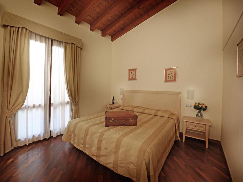 Borgo degli Ulivi Residence