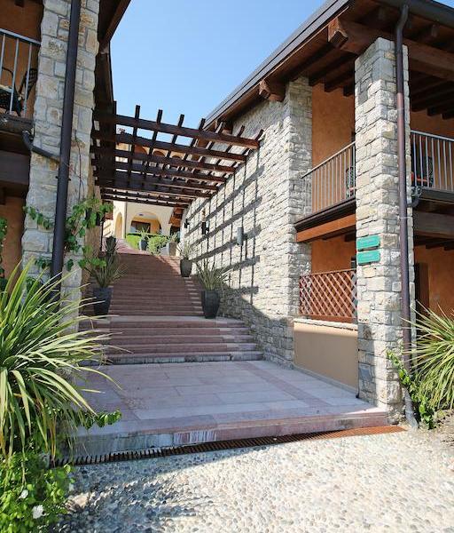 Borgo degli Ulivi Residence