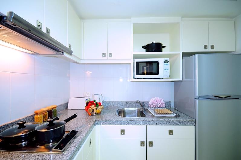 At Ease Saladaeng by Aetas