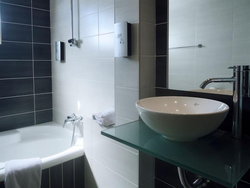 Amphitryon Boutique Hotel