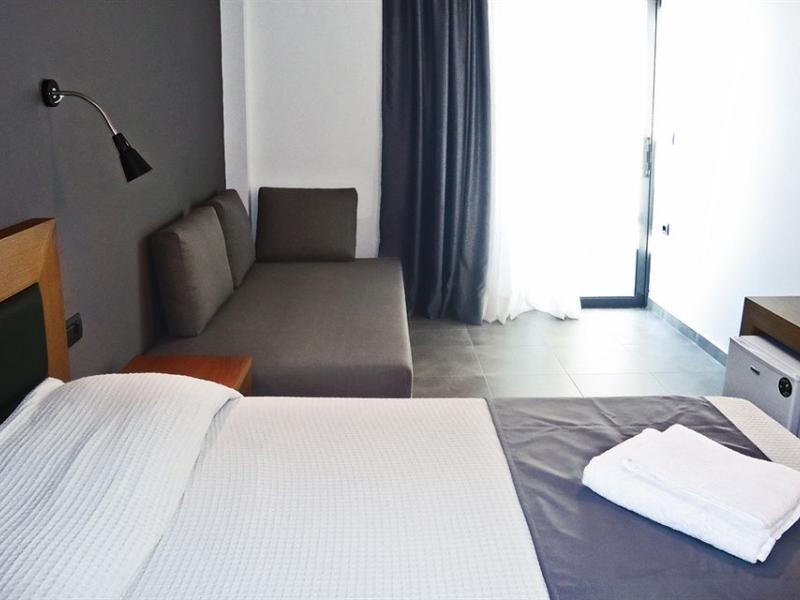 Amphitryon Boutique Hotel