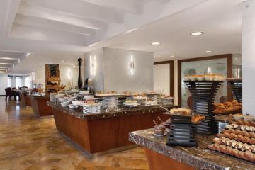 Отель Grand Regency Doha Trademark Collection by Wyndham Катар, Доха, фото 20