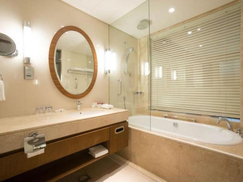 Crowne Plaza Doha - The Business Park