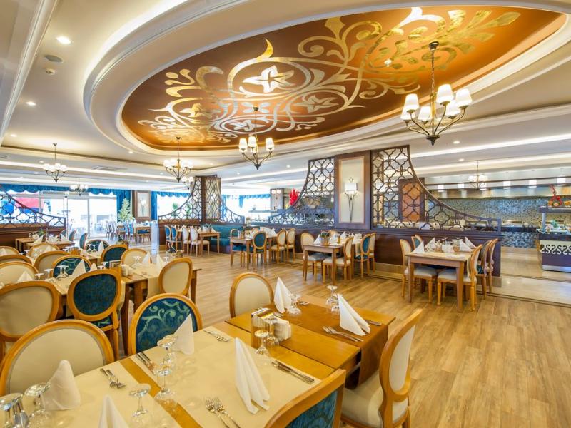 Dream World Resort & Spa