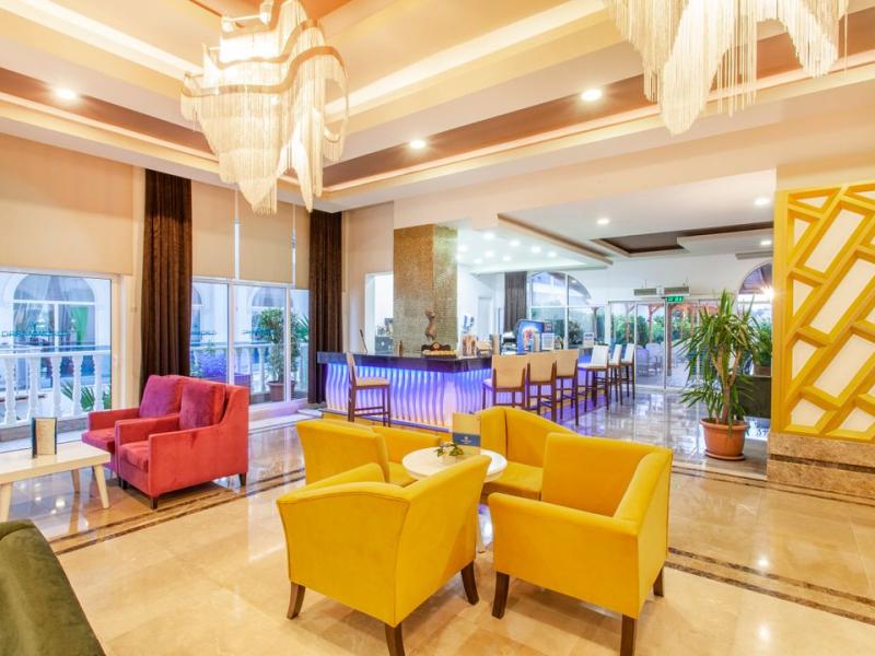 Dream World Resort & Spa