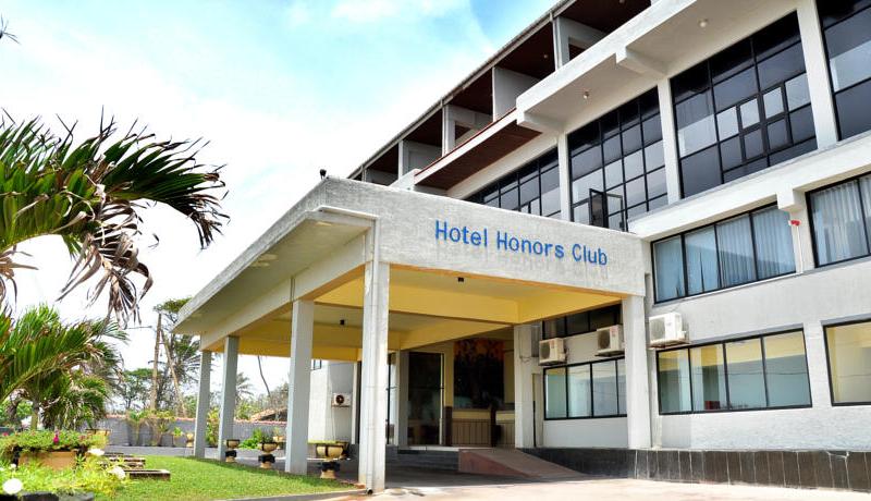 Honors Club Hotel