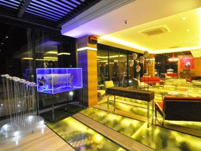 Le Vernissage Hotel