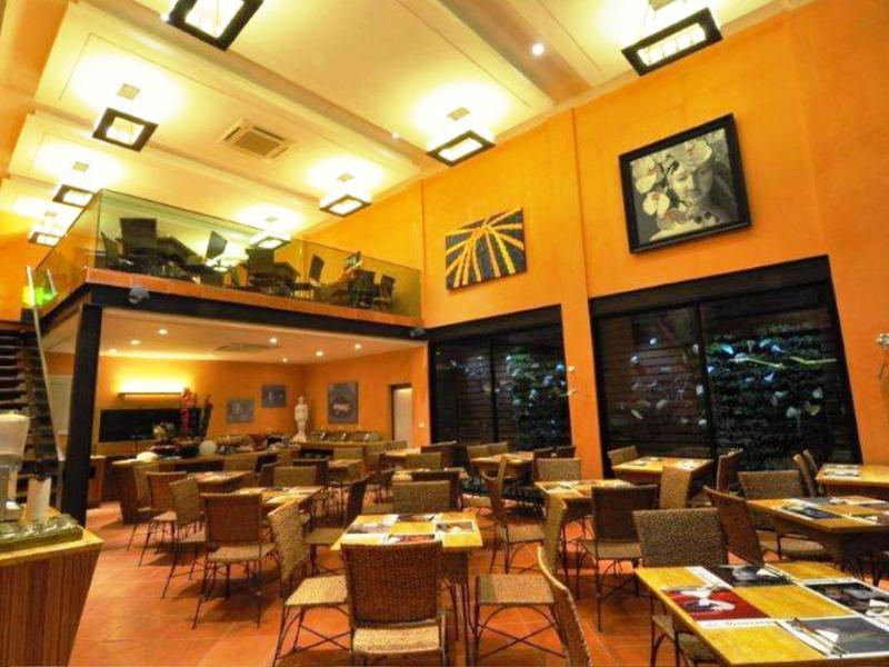 Le Vernissage Hotel