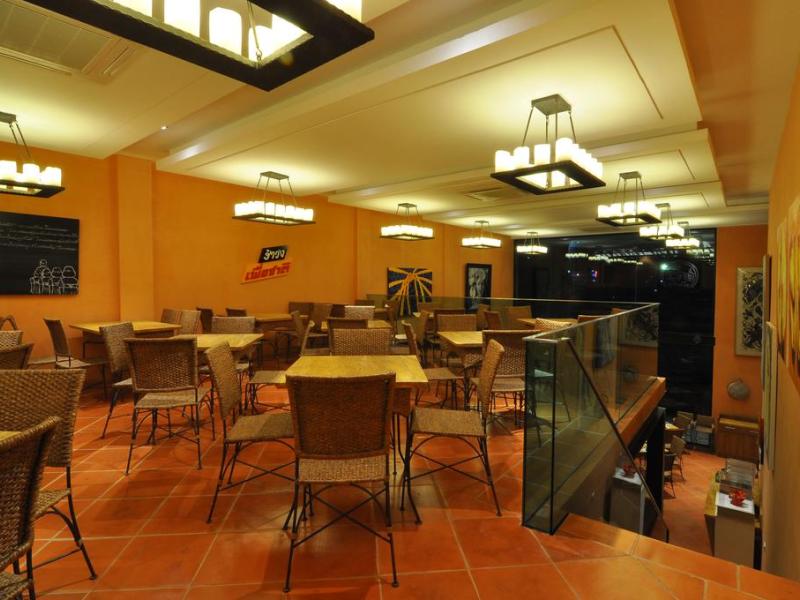 Le Vernissage Hotel