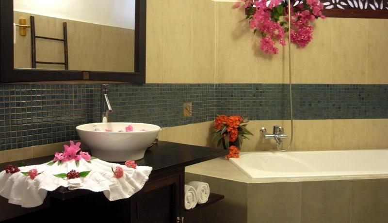 Riverside Bamboo Resort