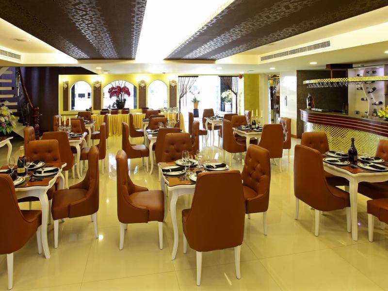 Golden Crown Hotel