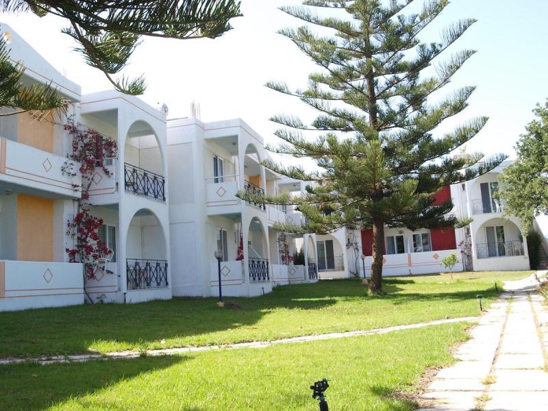 Summer Dream Hotel