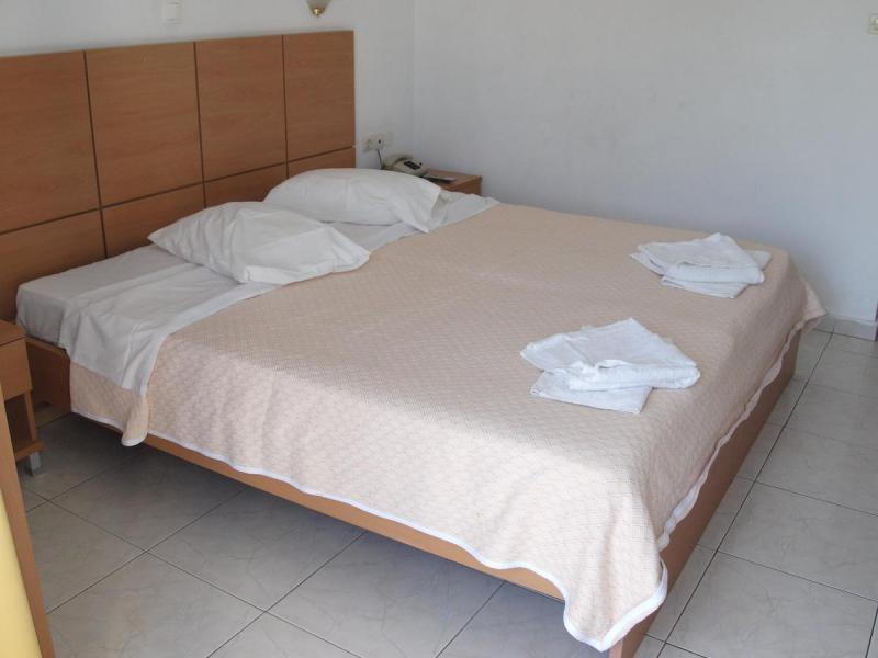 Summer Dream Hotel