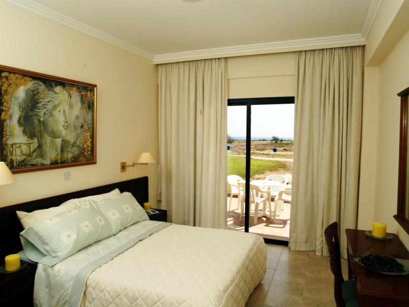 Panareti Coral Bay Resort