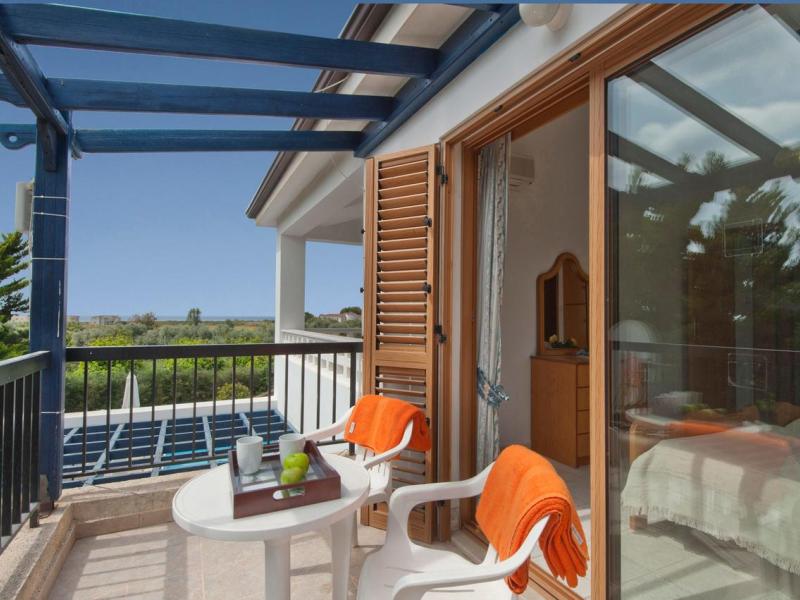 Panareti Coral Bay Resort