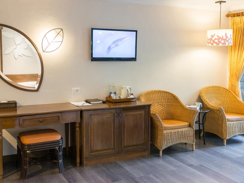 The Leaf on The Sands by Katathani Resorts