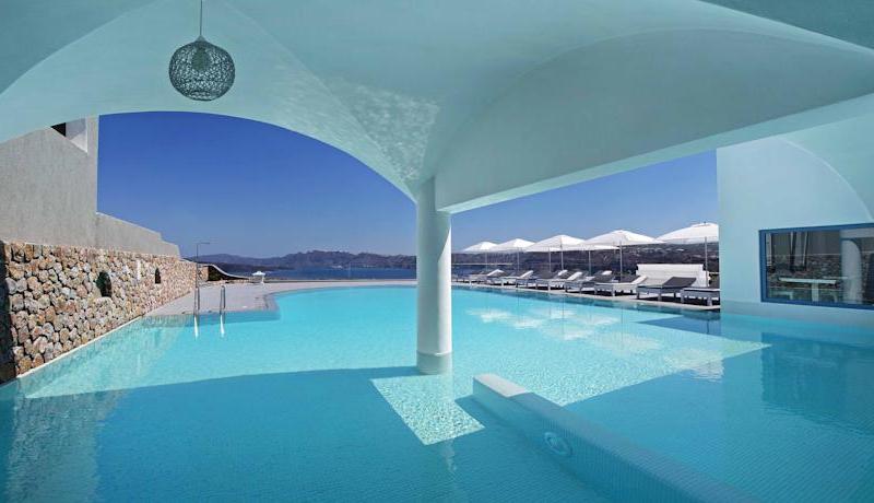 Acroterra Rosa Luxury Suites