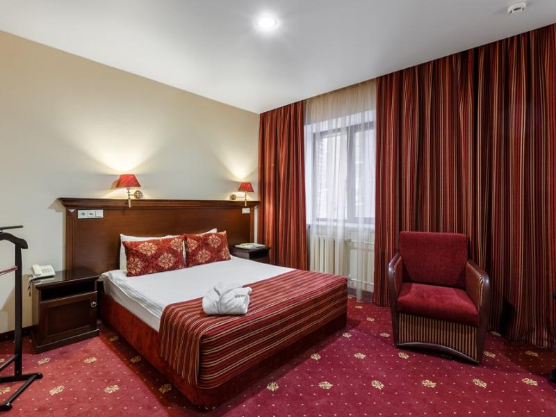 Корона Клуб Отель