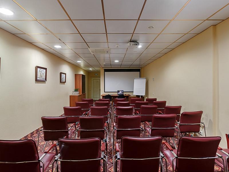 Корона Клуб Отель