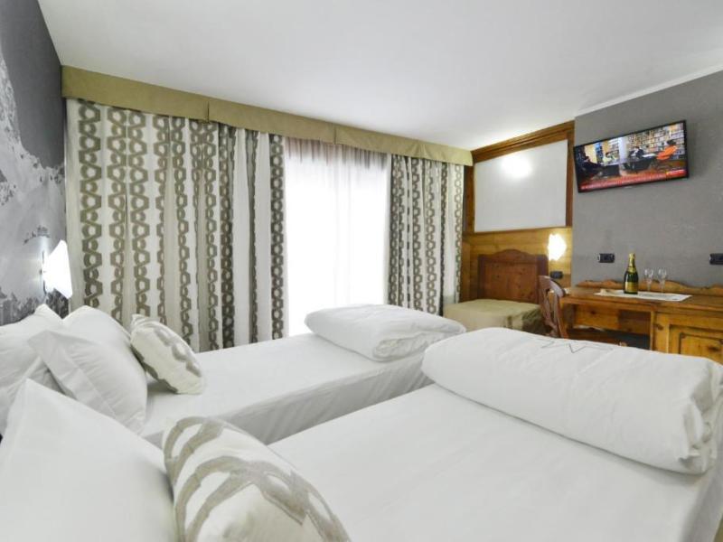 Mollino Rooms