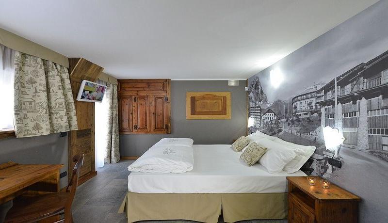 Mollino Rooms