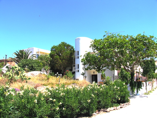 Aris Hotel