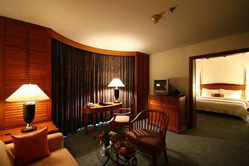 Century Park Hotel