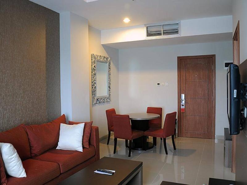 Lorin New Kuta Hotel