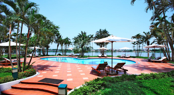 Century Riverside
