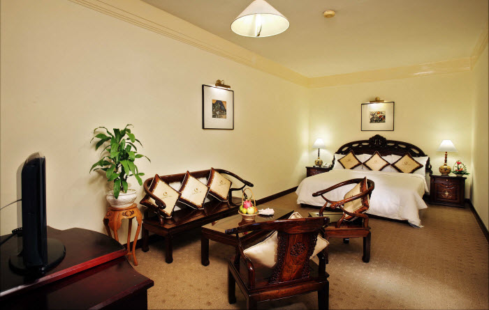 Century Riverside