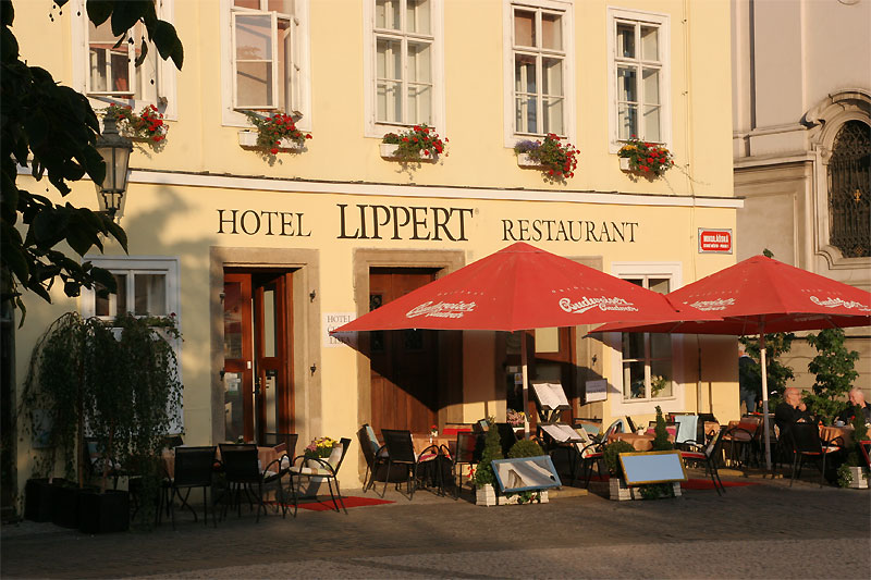 Hotel Cerna Liska / Lippert