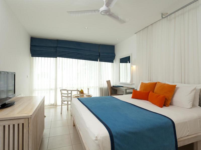 Trinco Blu by Cinnamon